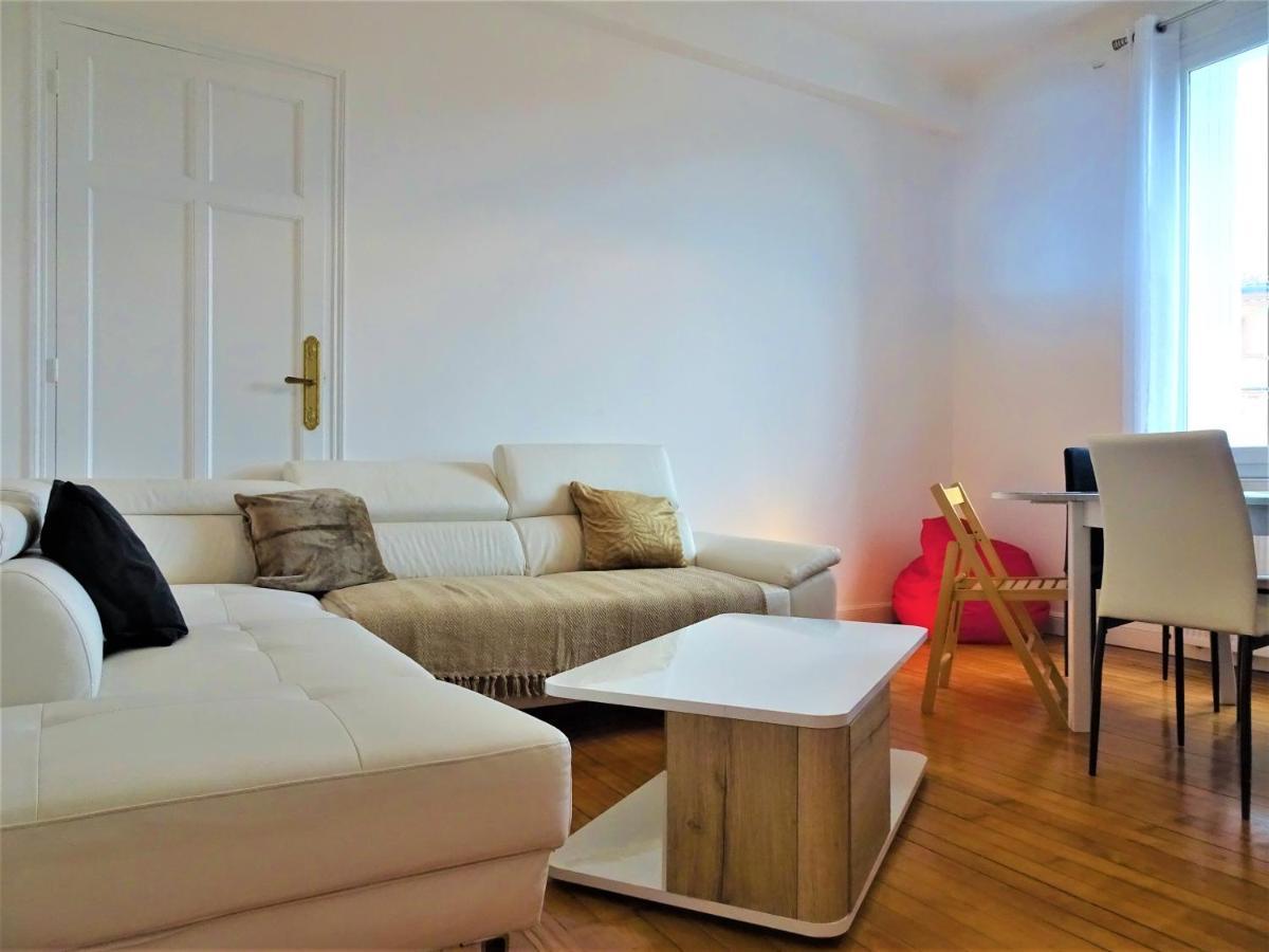 Chambre Privee Et Spacieuse Au Sein D'Un Logement Partage - Central, Quartier Villebourbon - 3 Chambres Doubles - 2 Balcons - Places De Stationnements Gratuites - 5 Min A Pied Gare Et Hypercentre Montauban Esterno foto