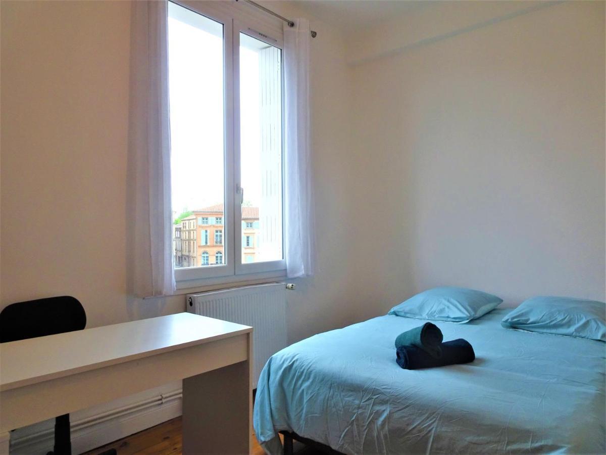 Chambre Privee Et Spacieuse Au Sein D'Un Logement Partage - Central, Quartier Villebourbon - 3 Chambres Doubles - 2 Balcons - Places De Stationnements Gratuites - 5 Min A Pied Gare Et Hypercentre Montauban Esterno foto