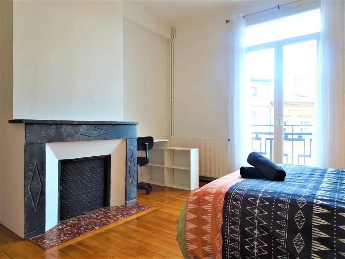 Chambre Privee Et Spacieuse Au Sein D'Un Logement Partage - Central, Quartier Villebourbon - 3 Chambres Doubles - 2 Balcons - Places De Stationnements Gratuites - 5 Min A Pied Gare Et Hypercentre Montauban Esterno foto