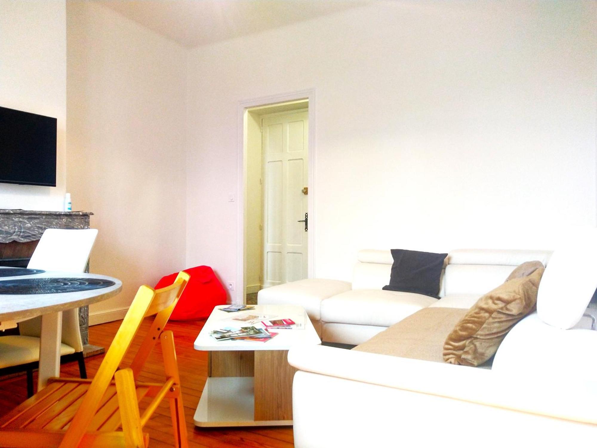 Chambre Privee Et Spacieuse Au Sein D'Un Logement Partage - Central, Quartier Villebourbon - 3 Chambres Doubles - 2 Balcons - Places De Stationnements Gratuites - 5 Min A Pied Gare Et Hypercentre Montauban Esterno foto