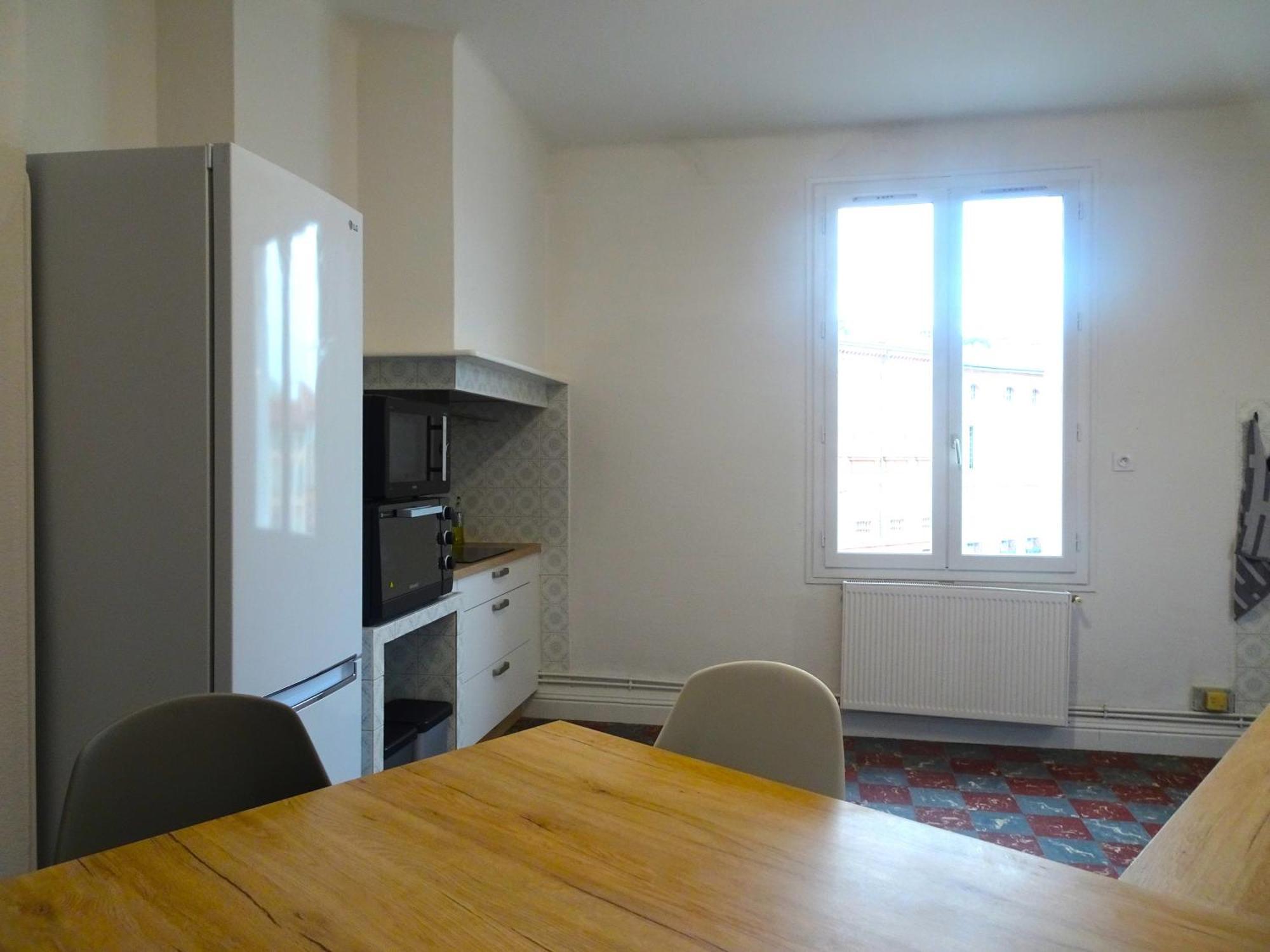 Chambre Privee Et Spacieuse Au Sein D'Un Logement Partage - Central, Quartier Villebourbon - 3 Chambres Doubles - 2 Balcons - Places De Stationnements Gratuites - 5 Min A Pied Gare Et Hypercentre Montauban Esterno foto